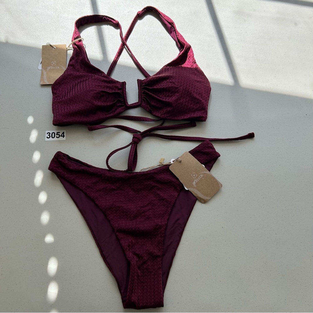 Berlook Bikini Set Wine Red Textured U-Ring Cross Back  Top Small Bottom XS